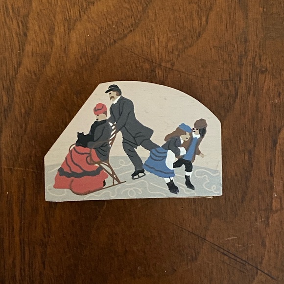 Cat's Meow Village Central Park Skaters #254 vintage 1995 wooden figurine - Picture 1 of 2